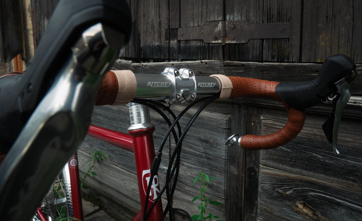 Vélo Ritchey Montebello monté par Musette Bordeaux – GRX Silver, roues Velo Orange, pneus Pirelli Cinturato Allroad – photo 5