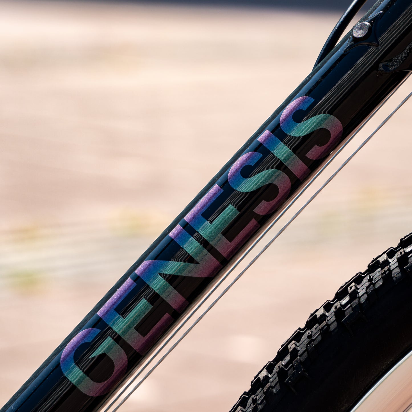 Genesis Croix de Fer 853 Gleaming Steel