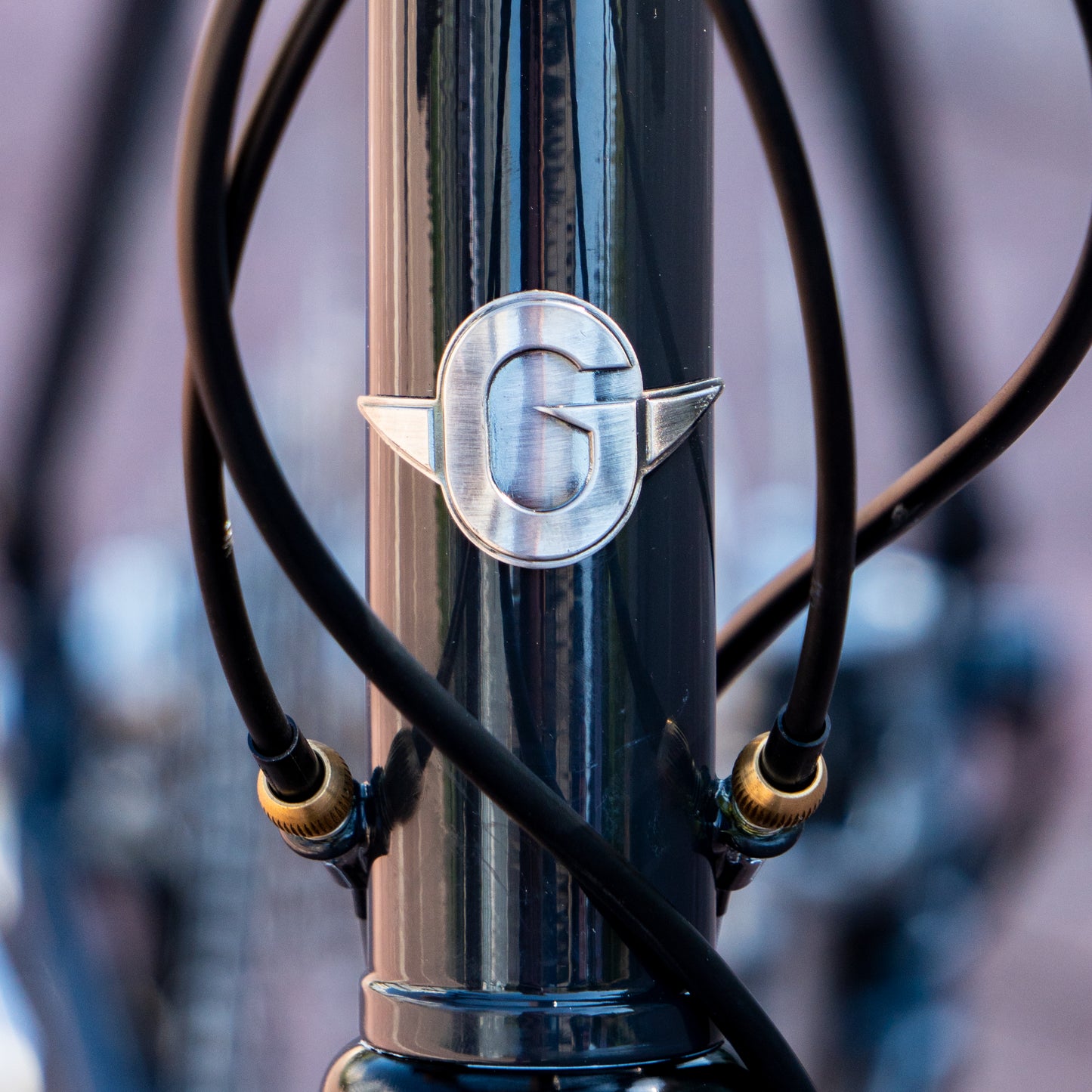 Genesis Croix de Fer 853 Gleaming Steel